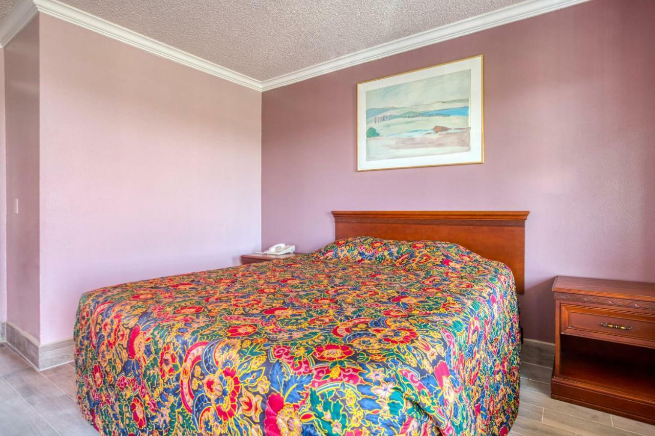 Hotel Corona Ca - Hwy 91 외부 사진