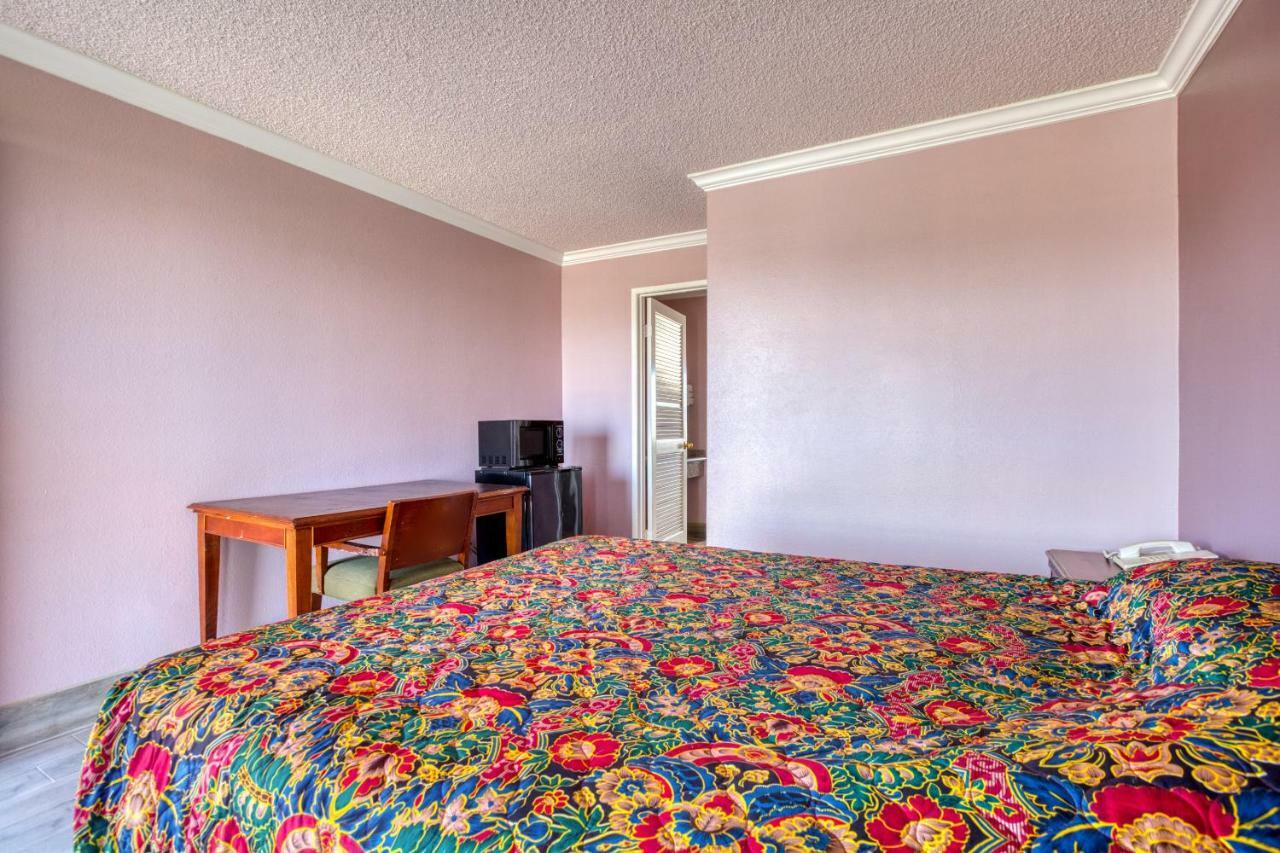 Hotel Corona Ca - Hwy 91 외부 사진