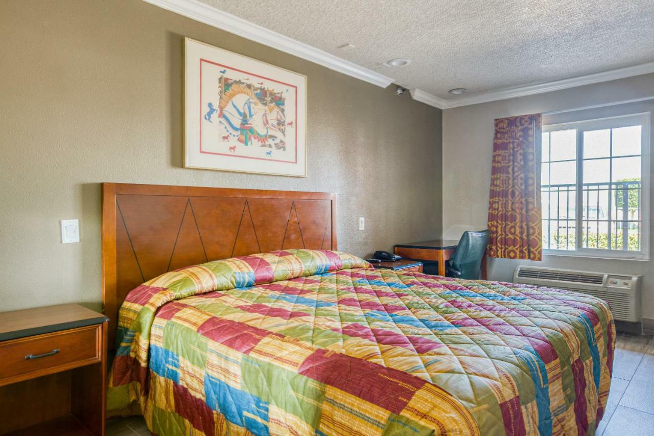 Hotel Corona Ca - Hwy 91 외부 사진