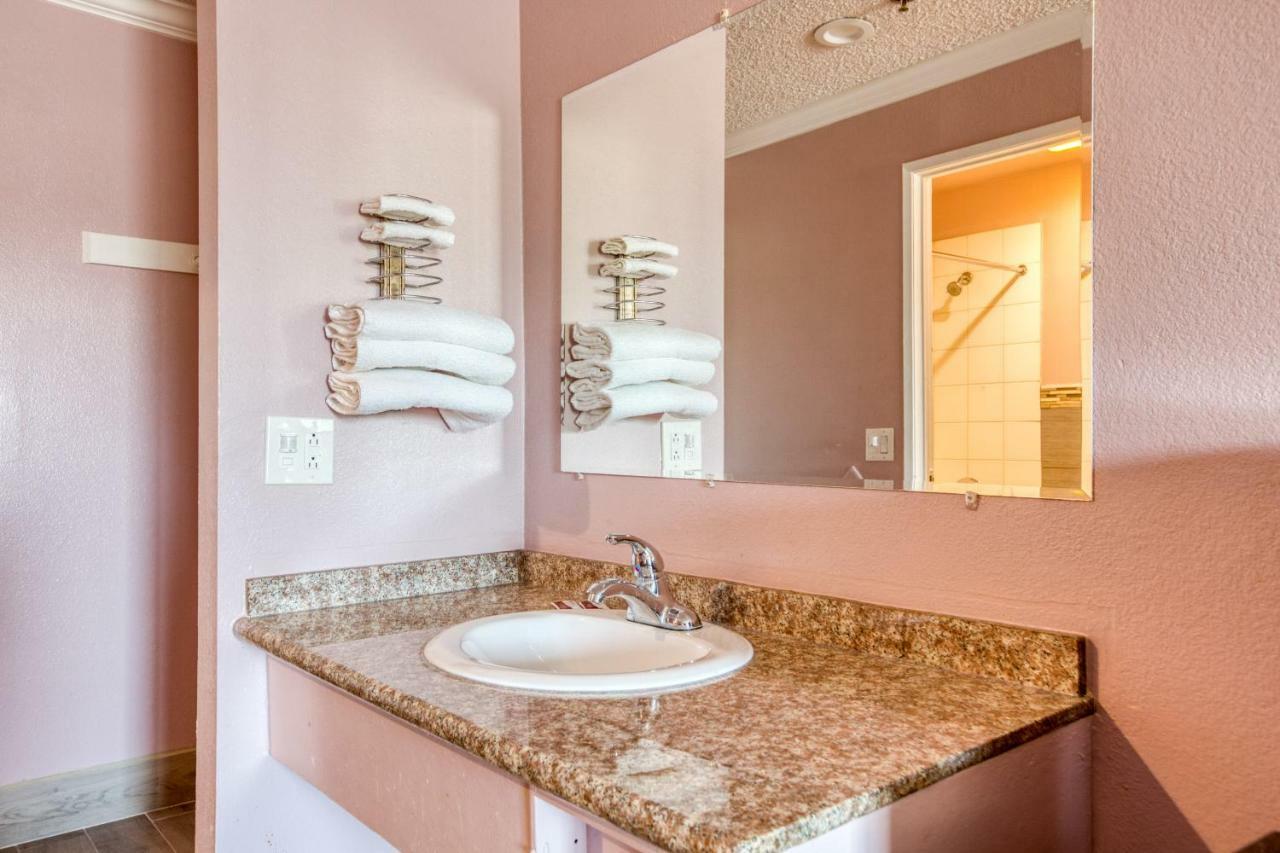 Hotel Corona Ca - Hwy 91 외부 사진