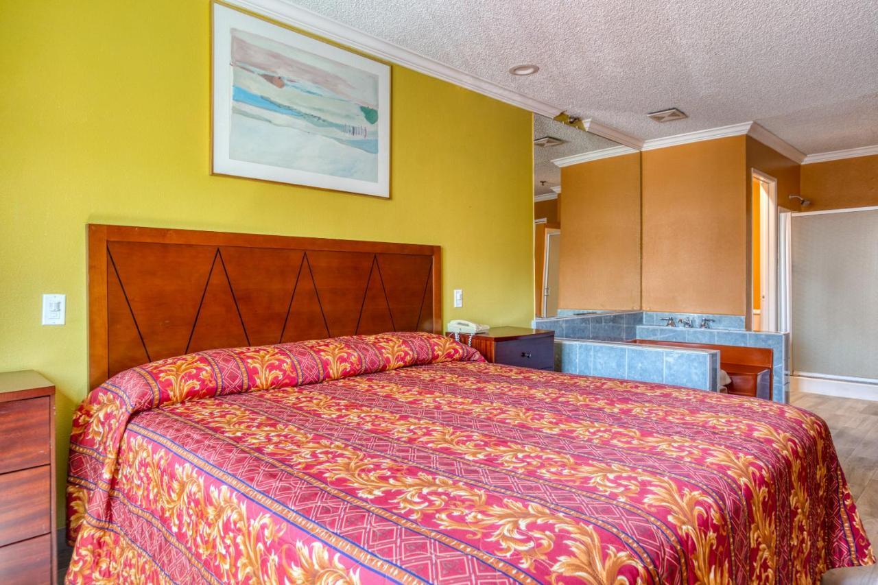 Hotel Corona Ca - Hwy 91 외부 사진