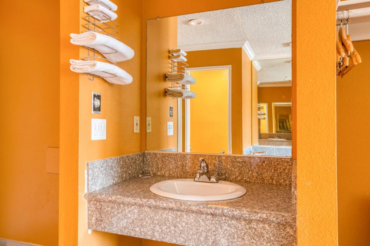 Hotel Corona Ca - Hwy 91 외부 사진