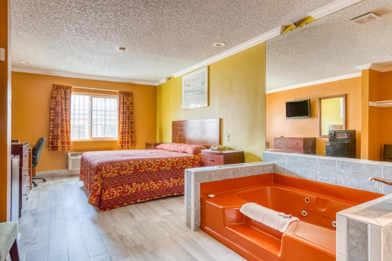 Hotel Corona Ca - Hwy 91 외부 사진